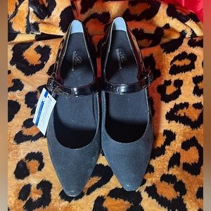 Ros Hommerson Kiki Black Leather Mary Jane Pumps Women's Shoes Size 9M